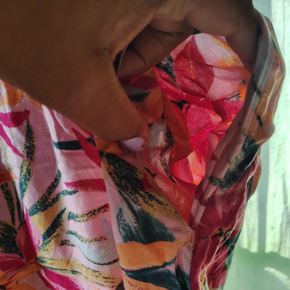 Jessica Simpson Tropical Print Capri Pants – Size 2X – Great Used Condition - Picture 5 of 10
